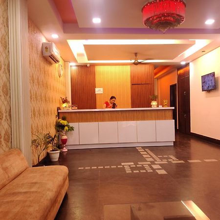 Hotel Delhi Airport Plaza Igi Airport New Delhi Buitenkant foto