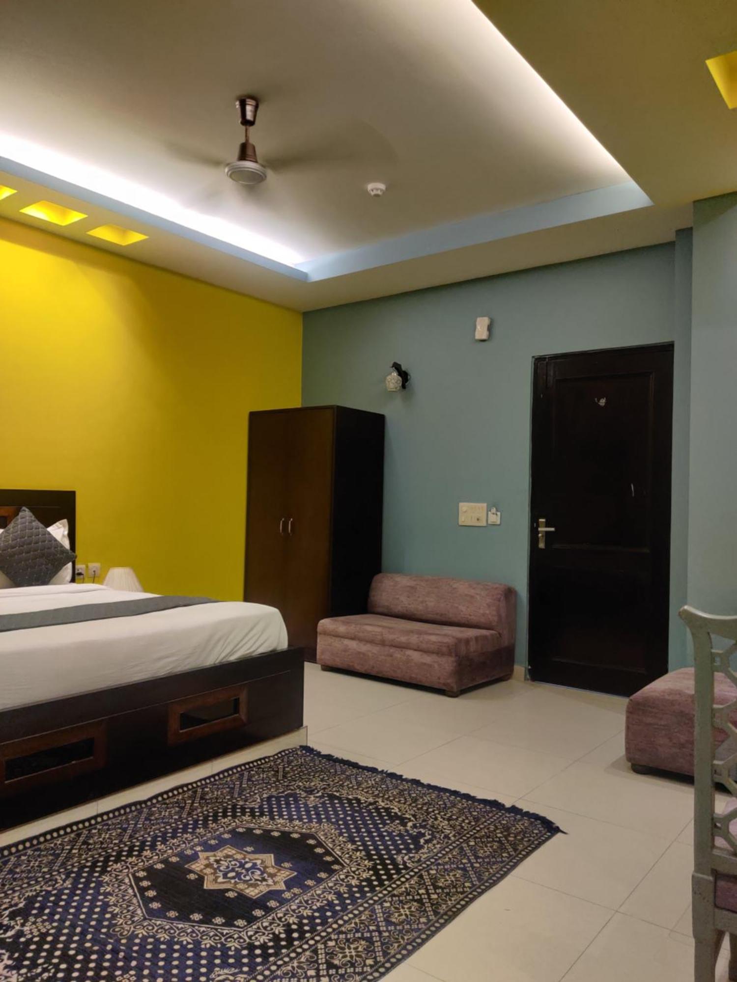 Hotel Delhi Airport Plaza Igi Airport New Delhi Buitenkant foto