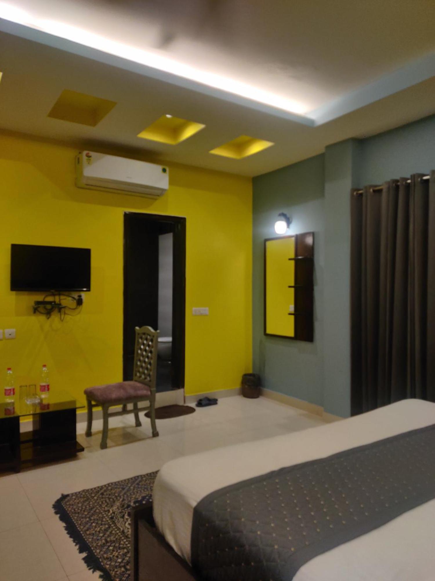Hotel Delhi Airport Plaza Igi Airport New Delhi Buitenkant foto