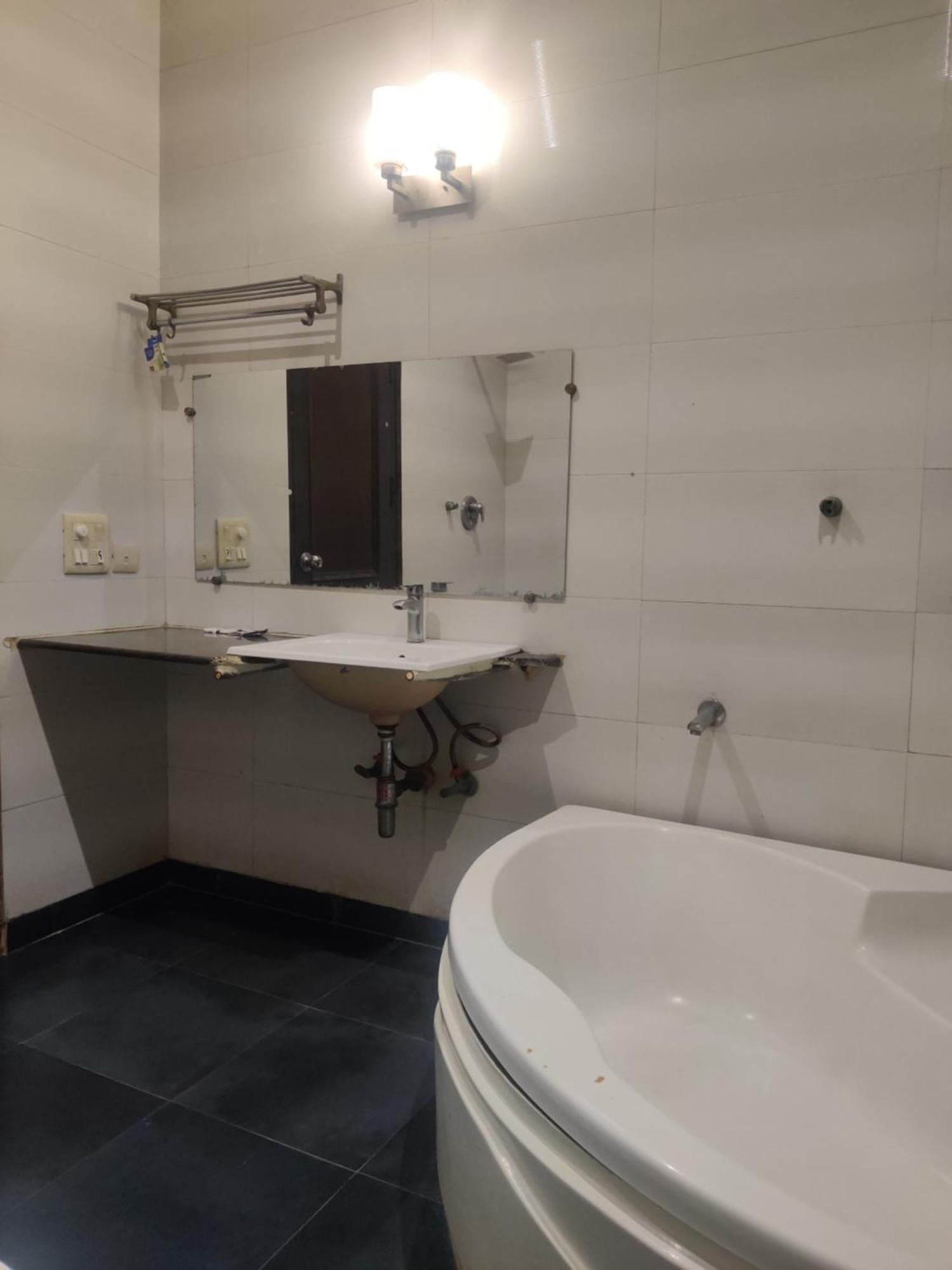 Hotel Delhi Airport Plaza Igi Airport New Delhi Buitenkant foto